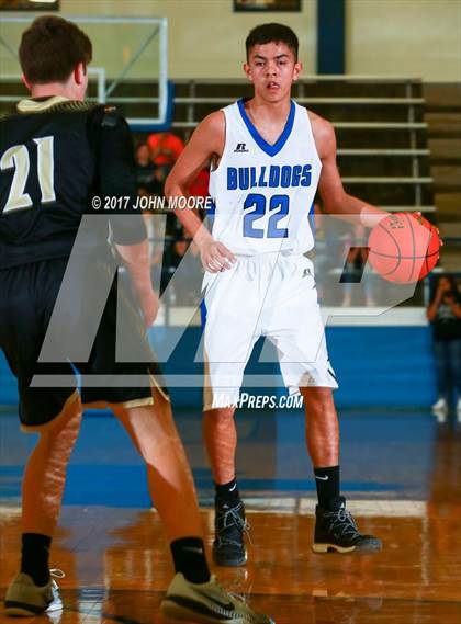 Thumbnail 3 in Amherst vs. Jayton (UIL 1A Regional Quarterfinal Playoff) photogallery.