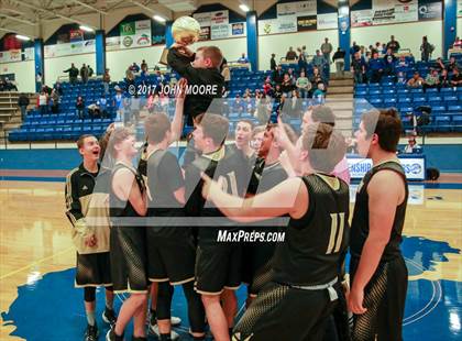 Thumbnail 3 in Amherst vs. Jayton (UIL 1A Regional Quarterfinal Playoff) photogallery.