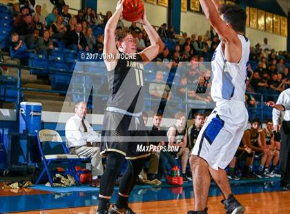 Thumbnail 2 in Amherst vs. Jayton (UIL 1A Regional Quarterfinal Playoff) photogallery.