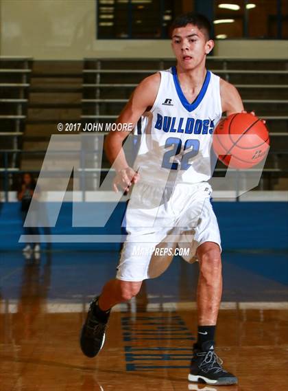 Thumbnail 2 in Amherst vs. Jayton (UIL 1A Regional Quarterfinal Playoff) photogallery.