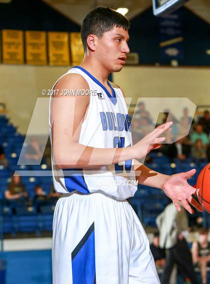 Thumbnail 3 in Amherst vs. Jayton (UIL 1A Regional Quarterfinal Playoff) photogallery.