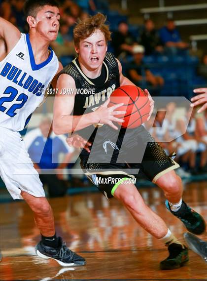Thumbnail 3 in Amherst vs. Jayton (UIL 1A Regional Quarterfinal Playoff) photogallery.