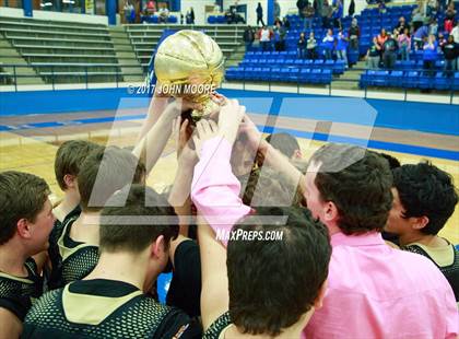 Thumbnail 3 in Amherst vs. Jayton (UIL 1A Regional Quarterfinal Playoff) photogallery.