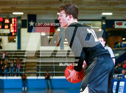 Thumbnail 3 in Amherst vs. Jayton (UIL 1A Regional Quarterfinal Playoff) photogallery.