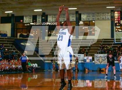 Thumbnail 3 in Amherst vs. Jayton (UIL 1A Regional Quarterfinal Playoff) photogallery.