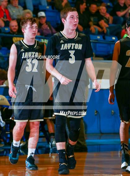 Thumbnail 3 in Amherst vs. Jayton (UIL 1A Regional Quarterfinal Playoff) photogallery.
