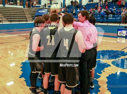 Thumbnail 1 in Amherst vs. Jayton (UIL 1A Regional Quarterfinal Playoff) photogallery.
