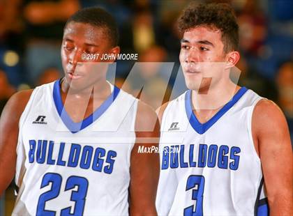 Thumbnail 3 in Amherst vs. Jayton (UIL 1A Regional Quarterfinal Playoff) photogallery.