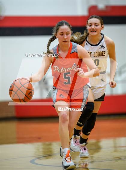 Thumbnail 2 in Cisco vs Petrolia (UIL 2A Region II Bi-District Championship) photogallery.