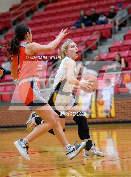 Thumbnail 1 in Cisco vs Petrolia (UIL 2A Region II Bi-District Championship) photogallery.