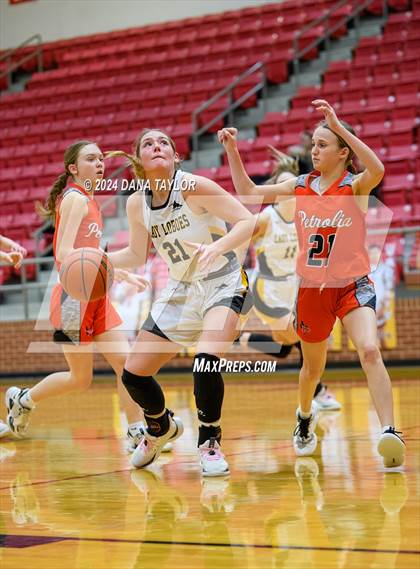 Thumbnail 3 in Cisco vs Petrolia (UIL 2A Region II Bi-District Championship) photogallery.