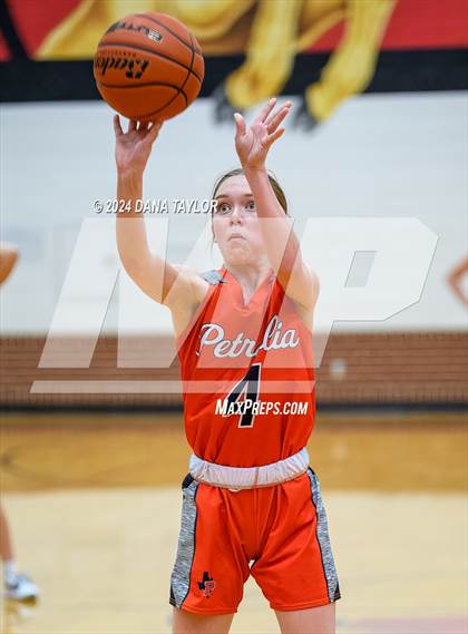 Thumbnail 3 in Cisco vs Petrolia (UIL 2A Region II Bi-District Championship) photogallery.
