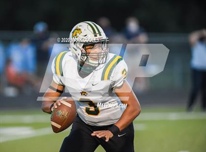 Thumbnail 3 in Benbrook vs. China Spring photogallery.