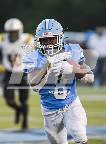 Thumbnail 3 in Benbrook vs. China Spring photogallery.