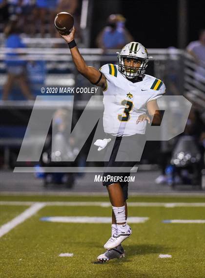 Thumbnail 1 in Benbrook vs. China Spring photogallery.