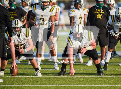 Thumbnail 2 in Benbrook vs. China Spring photogallery.