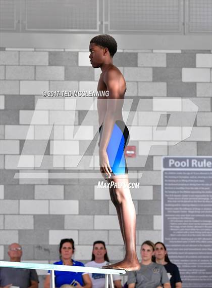 Thumbnail 3 in Conway Invitational Dive Meet photogallery.