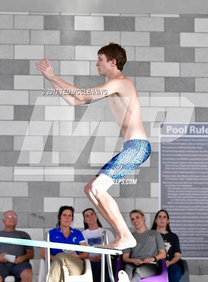 Thumbnail 2 in Conway Invitational Dive Meet photogallery.