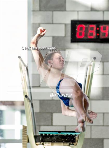 Thumbnail 2 in Conway Invitational Dive Meet photogallery.