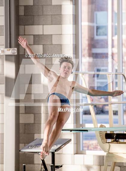 Thumbnail 2 in Conway Invitational Dive Meet photogallery.