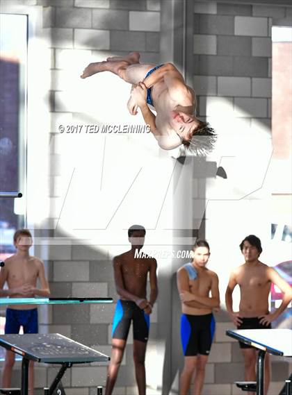 Thumbnail 2 in Conway Invitational Dive Meet photogallery.