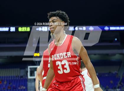Thumbnail 3 in Holliday vs. Ponder (UIL 3A Basketball Semifinal) photogallery.
