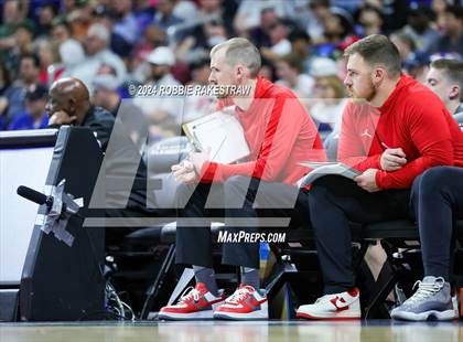 Thumbnail 1 in Holliday vs. Ponder (UIL 3A Basketball Semifinal) photogallery.