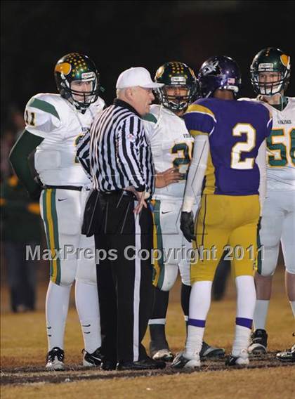 Thumbnail 2 in Kingsburg vs Ridgeview (CIF CS D3 Final) photogallery.