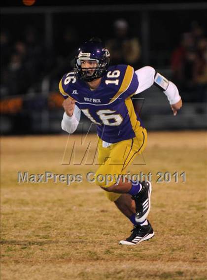 Thumbnail 3 in Kingsburg vs Ridgeview (CIF CS D3 Final) photogallery.