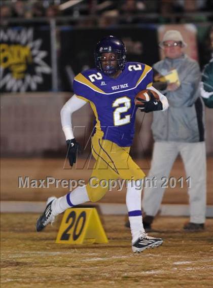Thumbnail 1 in Kingsburg vs Ridgeview (CIF CS D3 Final) photogallery.