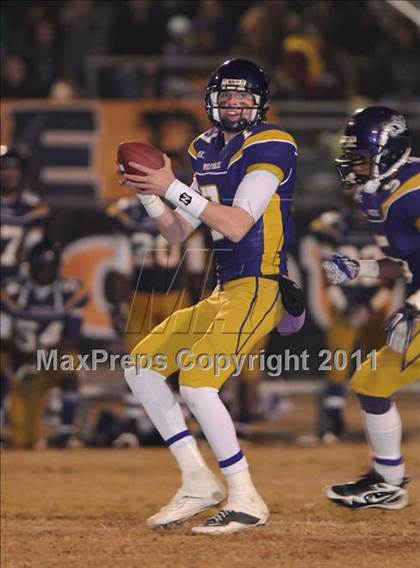 Thumbnail 2 in Kingsburg vs Ridgeview (CIF CS D3 Final) photogallery.