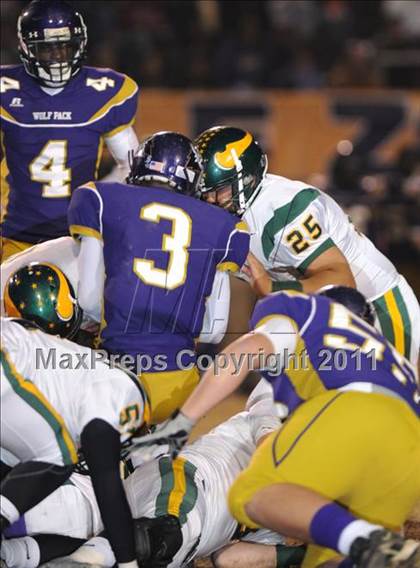 Thumbnail 3 in Kingsburg vs Ridgeview (CIF CS D3 Final) photogallery.