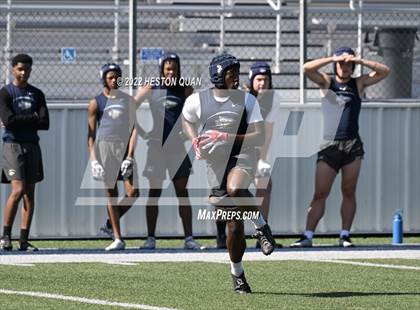 Thumbnail 3 in Oaks Christian vs. St. John Bosco (Brave 8 Invitational) photogallery.