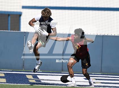 Thumbnail 2 in Oaks Christian vs. St. John Bosco (Brave 8 Invitational) photogallery.