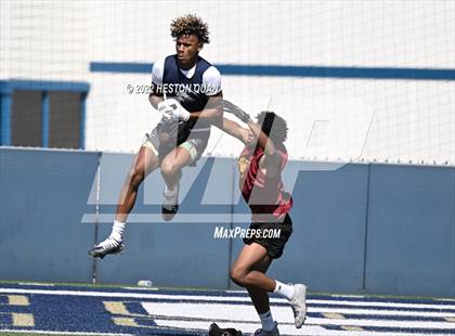 Thumbnail 2 in Oaks Christian vs. St. John Bosco (Brave 8 Invitational) photogallery.