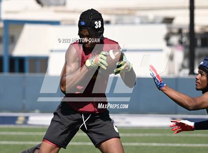 Thumbnail 3 in Oaks Christian vs. St. John Bosco (Brave 8 Invitational) photogallery.
