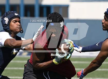 Thumbnail 3 in Oaks Christian vs. St. John Bosco (Brave 8 Invitational) photogallery.