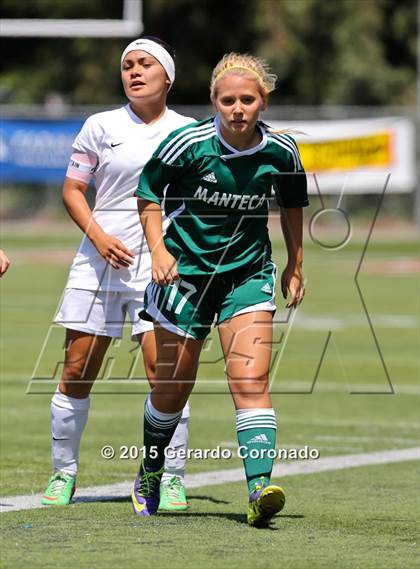 Thumbnail 1 in Manteca vs East Union (CIF-SJS D3 Final) photogallery.