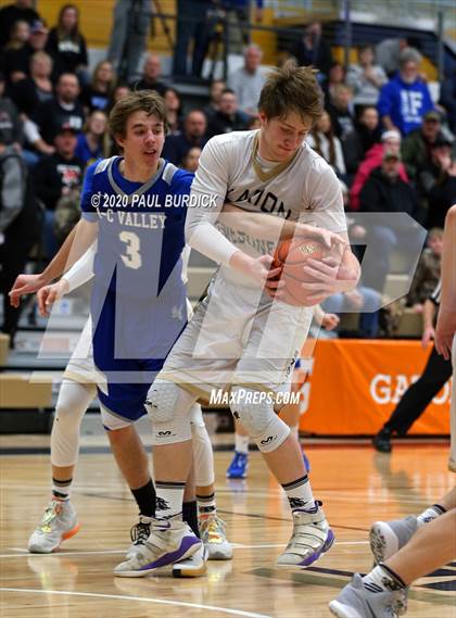 Thumbnail 1 in Allegheny-Clarion Valley vs. Clarion-Limestone (District IX 1A Consolation) photogallery.