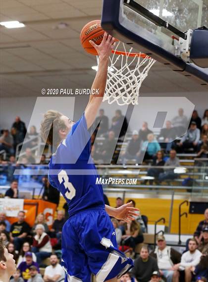 Thumbnail 1 in Allegheny-Clarion Valley vs. Clarion-Limestone (District IX 1A Consolation) photogallery.