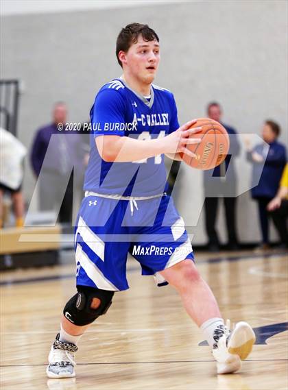 Thumbnail 1 in Allegheny-Clarion Valley vs. Clarion-Limestone (District IX 1A Consolation) photogallery.