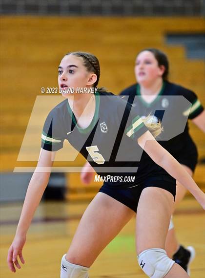 Thumbnail 1 in Golden vs. Bear Creek photogallery.