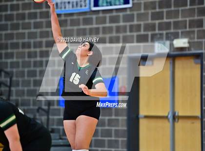 Thumbnail 1 in Golden vs. Bear Creek photogallery.