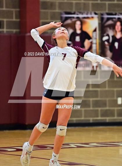 Thumbnail 3 in Golden vs. Bear Creek photogallery.
