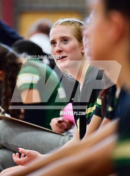 Thumbnail 2 in Golden vs. Bear Creek photogallery.