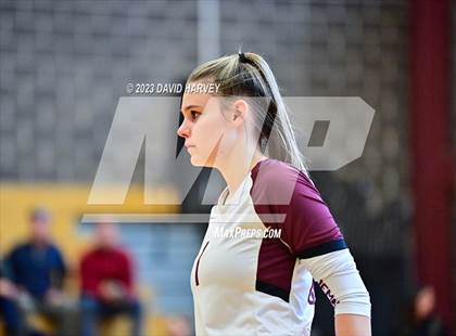 Thumbnail 3 in Golden vs. Bear Creek photogallery.