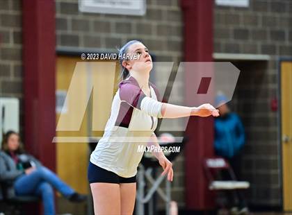 Thumbnail 2 in Golden vs. Bear Creek photogallery.