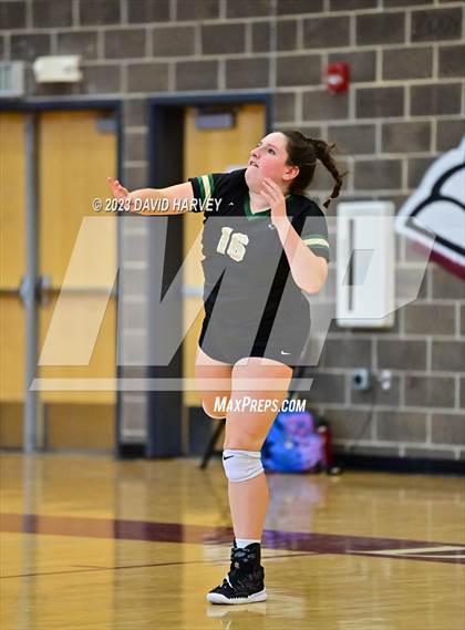 Thumbnail 3 in Golden vs. Bear Creek photogallery.