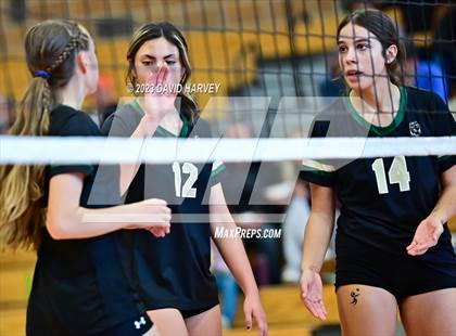 Thumbnail 2 in Golden vs. Bear Creek photogallery.
