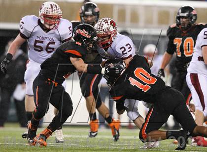 Thumbnail 2 in Pompton Lakes vs. Hasbrouck Heights (NJSIAA North 1 Group 1 Final) photogallery.